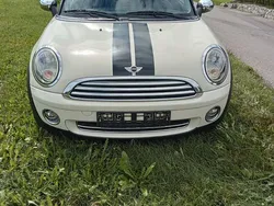 Weiß Gebraucht 2010 Mini ONE Kleinwagen | 2.600 € (Fairer Preis)