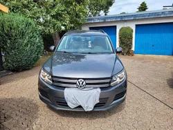 Grau Gebraucht 2015 VW Tiguan Trendline SUV | 12.499 € (Fairer Preis)