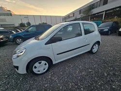 Weiß Gebraucht 2010 Renault Twingo Authentique Kleinwagen | 3.990 € (Fairer Preis)