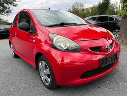 Rot Gebraucht 2009 Toyota Aygo Kleinwagen | 1.800 € (Superpreis)