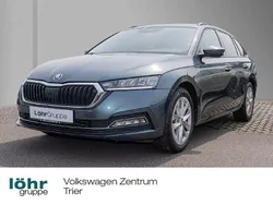 Quarzgrau metallic Gebraucht 2021 Skoda Octavia Style Kombi | 21.580 € (Fairer Preis)