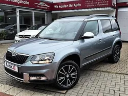 Grau Gebraucht 2017 Skoda Yeti Ambition SUV | 15.990 € (Fairer Preis)