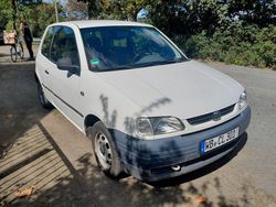 Weiß Gebraucht 1997 Seat Arosa Kleinwagen | 950 € (Fairer Preis)