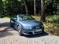 Grau Gebraucht 2008 Audi A4 Cabriolet S-Line Cabrio | 8.950 € (Etwas zu teuer)