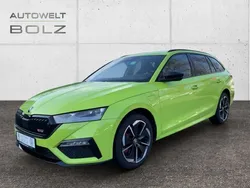 Gruen Gebraucht 2022 Skoda Octavia RS Kombi | 29.990 € (Guter Preis)