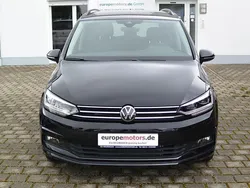 Schwarz Neu 2025 VW Touran Edition Van / Kleinbus | 32.700 €