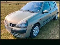 Grau Gebraucht 2006 Renault Clio II Kleinwagen | 2.100 € (Guter Preis)