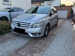Silber Gebraucht 2013 Mercedes B200 Van / Kleinbus | 12.500 € (Fairer Preis)