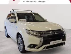Andenweiß Gebraucht 2020 Mitsubishi Outlander P-HEV Diamant Edition SUV | 19.990 € (Fairer Preis)
