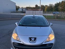Silber Gebraucht 2007 Peugeot 207 CC Cabrio | 3.600 € (Fairer Preis)