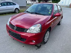 Rot Gebraucht 2011 Renault Clio II Campus Limousine | 3.200 € (Fairer Preis)