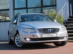 Silber Gebraucht 2016 Volvo V70 Standard Kombi | 8.900 € (Superpreis)