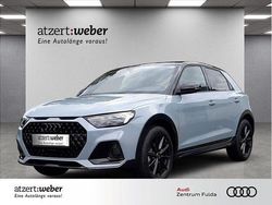 Pfeilgrau perleffekt / mythoss Neu 2025 Audi A1 Ambiente Kleinwagen | 33.980 € (Teuer)