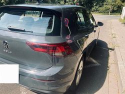 Grau Gebraucht 2023 VW Golf Life Limousine | 22.100 € (Guter Preis)