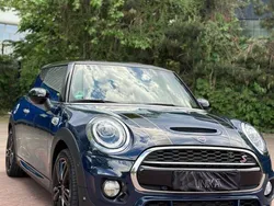 Blau Gebraucht 2018 Mini Cooper S Chili Kleinwagen | 20.000 € (Etwas zu teuer)