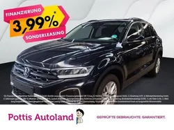 Schwarz Gebraucht 2024 VW T-Roc Life SUV | 22.777 € (Guter Preis)