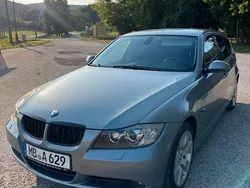 Grün Gebraucht 2006 BMW 325 Sport Line Kombi | 2.200 €