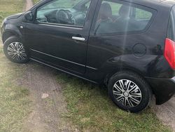 Schwarz Gebraucht 2006 Citroën C2 Kleinwagen | 1.799 € (Fairer Preis)