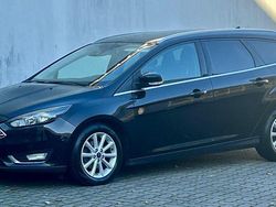 Schwarz Gebraucht 2016 Ford Focus Titanium Kombi | 7.425 € (Fairer Preis)