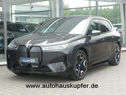Grau Gebraucht 2023 BMW iX Sport Line SUV | 66.700 € (Fairer Preis)