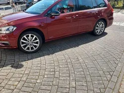 Rot Gebraucht 2019 VW Golf Sportsvan IQ Drive Van / Kleinbus | 13.800 € (Guter Preis)