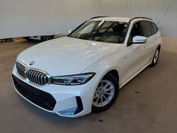 Weiß Gebraucht 2023 BMW 318 M Sport Limousine | 33.300 € (Guter Preis)