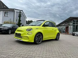 Acid green grün metallic Gebraucht 2023 Abarth 500C Scorpionissima Cabrio | 35.990 € (Fairer Preis)