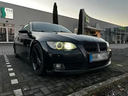 Schwarz Gebraucht 2007 BMW 330 Shadowline Coupé | 8.200 € (Fairer Preis)