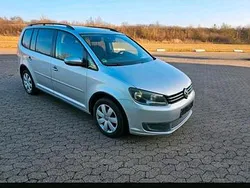 Grau Gebraucht 2010 VW Touran Van / Kleinbus | 4.990 € (Fairer Preis)