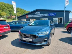 Chromablau metallic Gebraucht 2023 Ford Focus Titanium Limousine | 24.990 € (Fairer Preis)