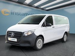 Weiß Gebraucht 2024 Mercedes Vito Van / Kleinbus | 34.649 € (Etwas zu teuer)