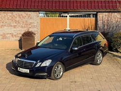Blau Gebraucht 2013 Mercedes E250 Kombi | 14.499 € (Guter Preis)