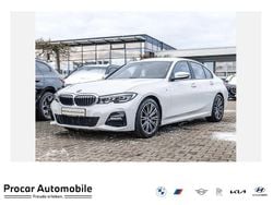 Weiß Gebraucht 2022 BMW 318 M Sport Limousine | 30.540 € (Guter Preis)