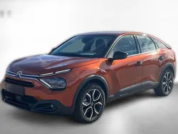 Orange metallic Gebraucht 2022 Citroën e-C4 Feel | 20.000 € (Etwas zu teuer)