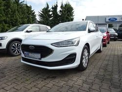 Frozen white Gebraucht 2022 Ford Focus Cool & Connect Limousine | 20.685 € (Fairer Preis)