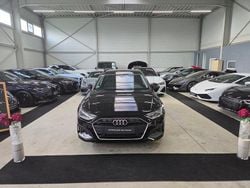 Brillantschwarz Gebraucht 2019 Audi A4 Ambiente Kombi | 17.989 € (Guter Preis)