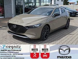 Grün Neu 2025 Mazda 3 Nagisa Limousine | 28.490 € (Fairer Preis)