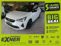Jade weiß / dach schwarz Gebraucht 2023 Opel Corsa-e GS Line Kleinwagen | 17.690 € (Fairer Preis)