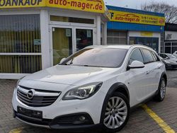 Weiß Gebraucht 2017 Opel Insignia Country Tourer OPC Kombi | 11.850 € (Etwas zu teuer)