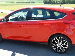 Rot Gebraucht 2014 Ford Focus Titanium Limousine | 4.300 € (Fairer Preis)