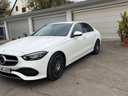 Weiß Gebraucht 2022 Mercedes C300 Limousine | 36.900 € (Guter Preis)