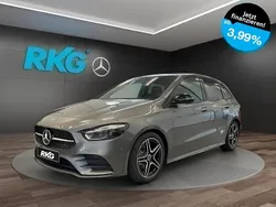 Grau Gebraucht 2025 Mercedes B200 AMG Van / Kleinbus | 43.350 €