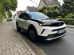 Weiß Gebraucht 2021 Opel Mokka-e Elegance SUV | 15.649 € (Fairer Preis)