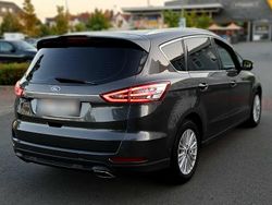 Grau Gebraucht 2017 Ford S-MAX S Van / Kleinbus | 9.950 € (Fairer Preis)