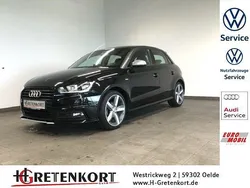 Mythosschwarz daytonagrau perlef Gebraucht 2018 Audi A1 Sportback S-Line Kleinwagen | 16.490 € (Fairer Preis)