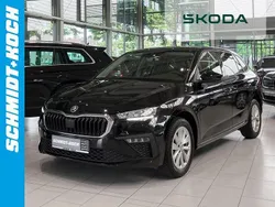 Schwarz Gebraucht 2024 Skoda Scala Selection Kleinwagen | 21.780 € (Guter Preis)