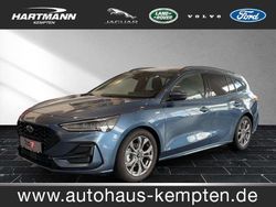 Chromablau (metallic) Gebraucht 2023 Ford Focus ST-Line Kombi | 25.450 € (Fairer Preis)