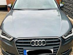 Grau Gebraucht 2014 Audi A3 Attraction Limousine | 8.999 € (Guter Preis)