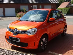 Orange Gebraucht 2022 Renault Twingo Intens Kleinwagen | 10.900 € (Guter Preis)