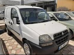 Weiß Gebraucht 2004 Fiat Doblò Van / Kleinbus | 1.500 € (Fairer Preis)